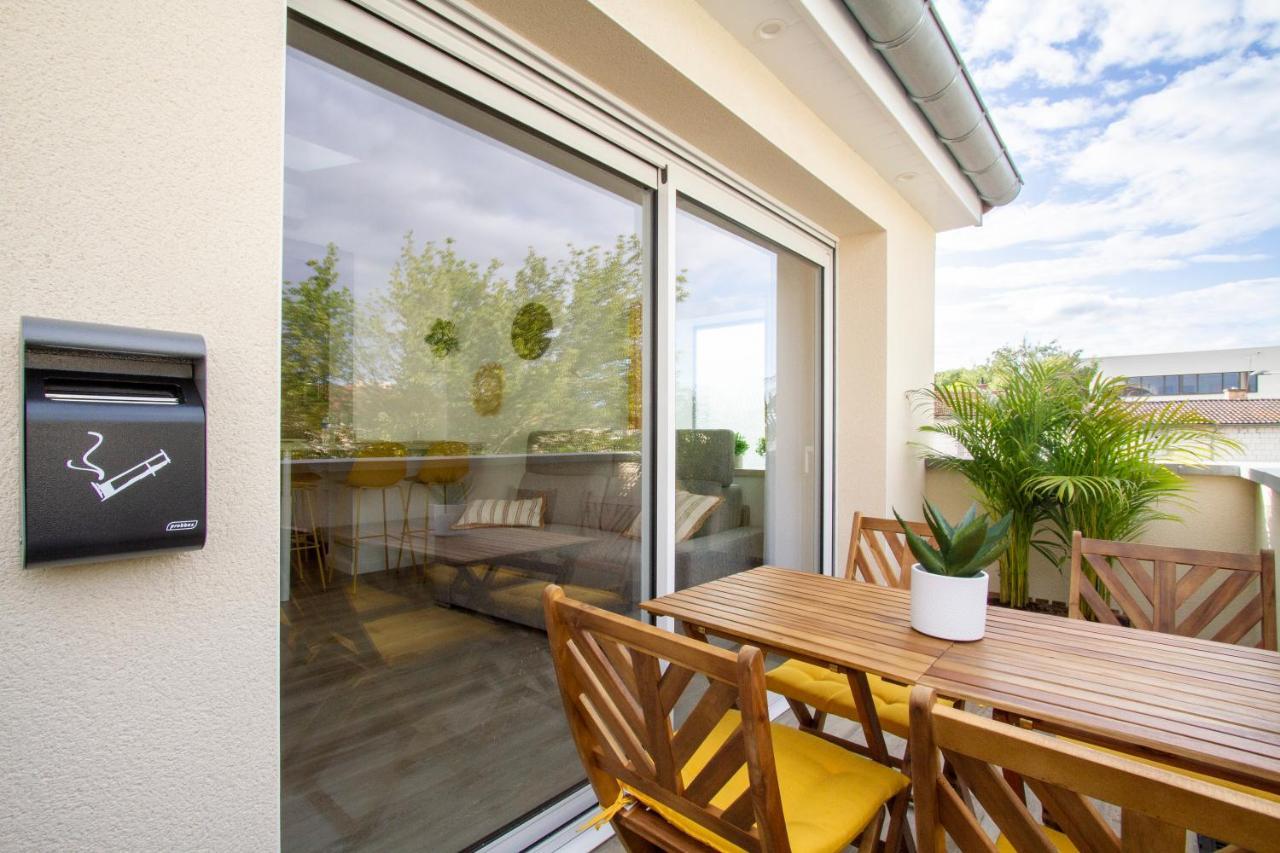 Soleil D'Ete - Netflix & Wifi - Balcon - Climatisation - Parking Gratuit - Check-In 24H24 - Emplacement Velos - Goodmarning Chalons en Champagne Ngoại thất bức ảnh