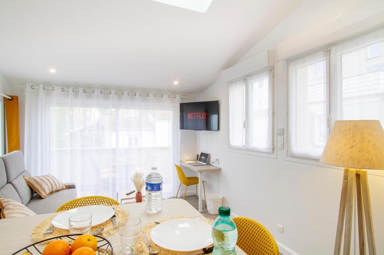 Soleil D'Ete - Netflix & Wifi - Balcon - Climatisation - Parking Gratuit - Check-In 24H24 - Emplacement Velos - Goodmarning Chalons en Champagne Ngoại thất bức ảnh